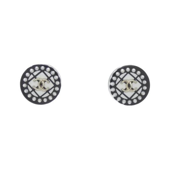 CHANEL Black Earrings - Picture 1 of 3